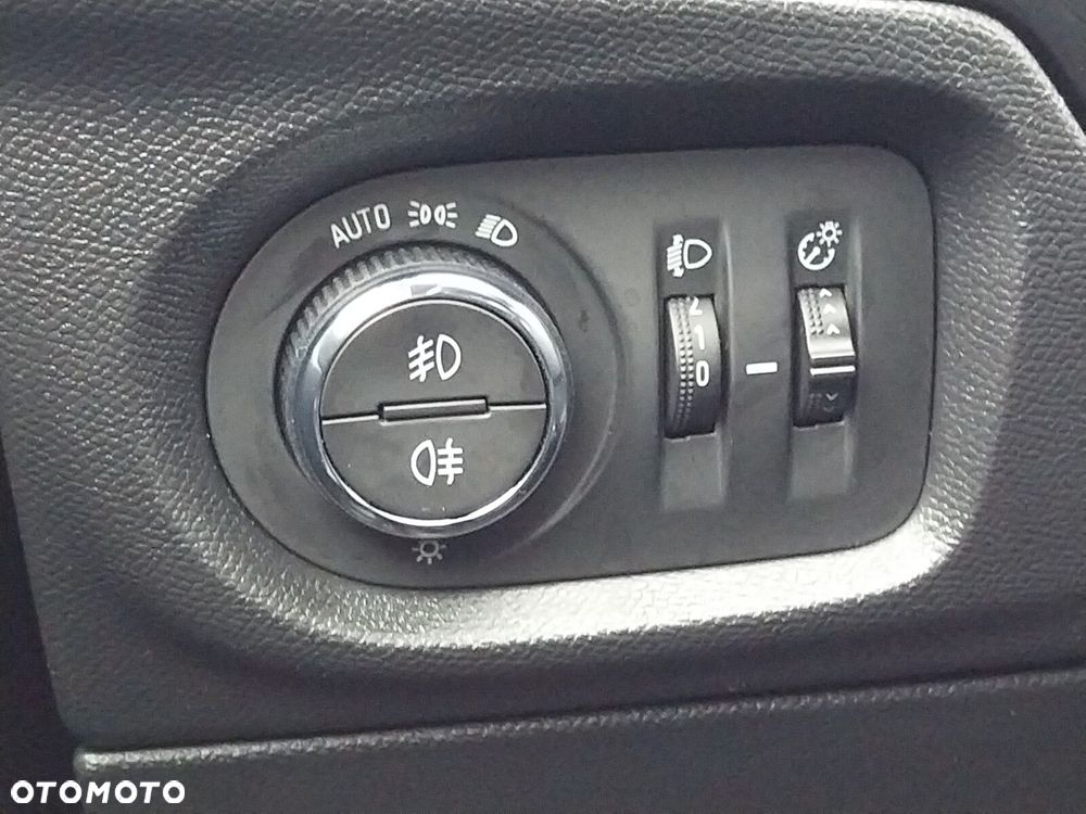 Opel Corsa 1.2 GS Line Plus Pack S&S - 19