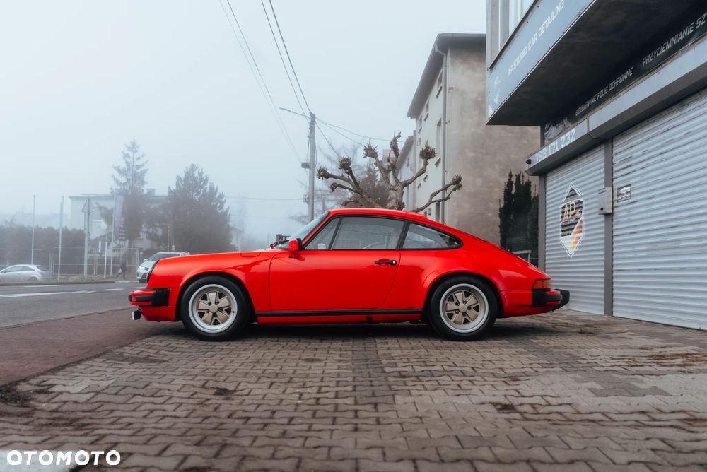 Porsche 911 - 4