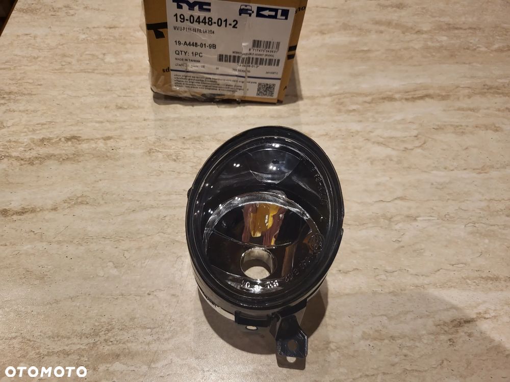 HALOGEN Lampa przeciwmgielna przód L (HB4 SEAT MII; SKODA CITIGO; VW AMAROK 2H, GOLF V, JETTA III, SCIROCCO III, UP 10.03-03.17 - 3