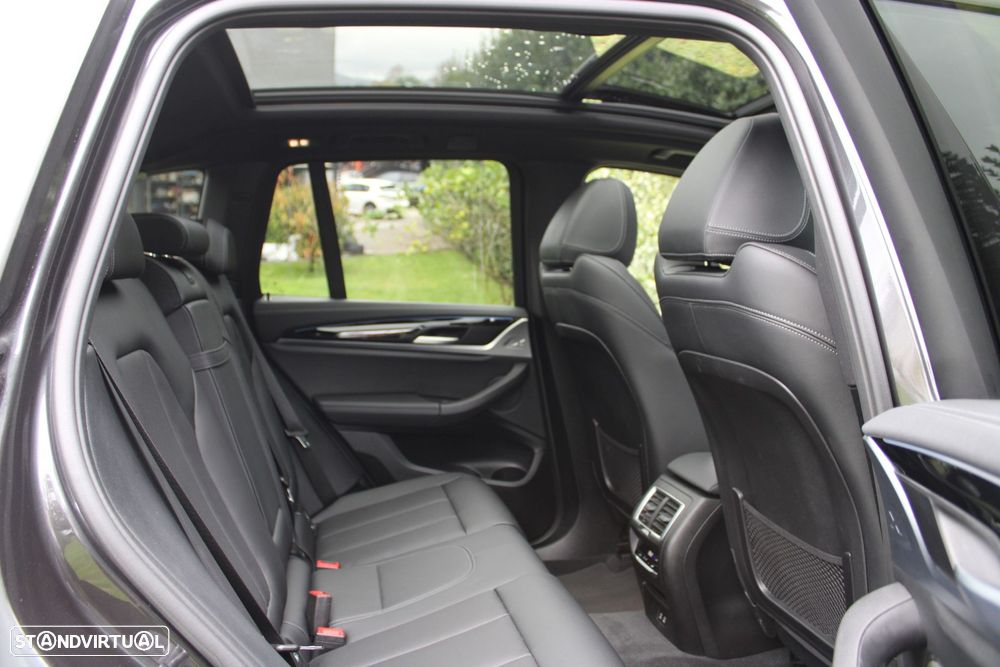 BMW iX3 M Sport Inspiring - 24