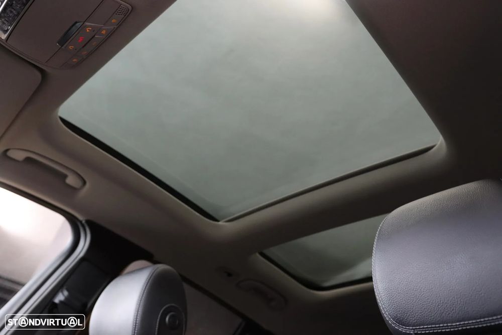 Mercedes-Benz GLC 350 e 4Matic 7G-TRONIC AMG Line - 31