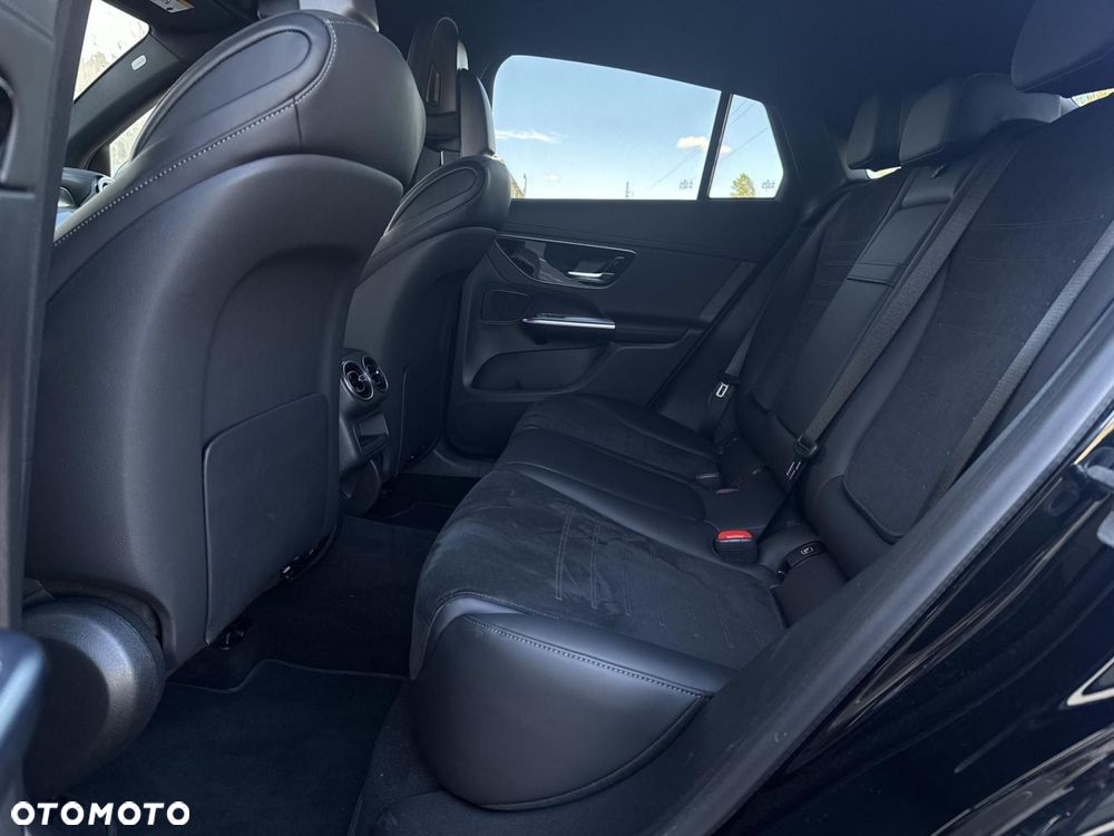 Mercedes-Benz GLC - 18