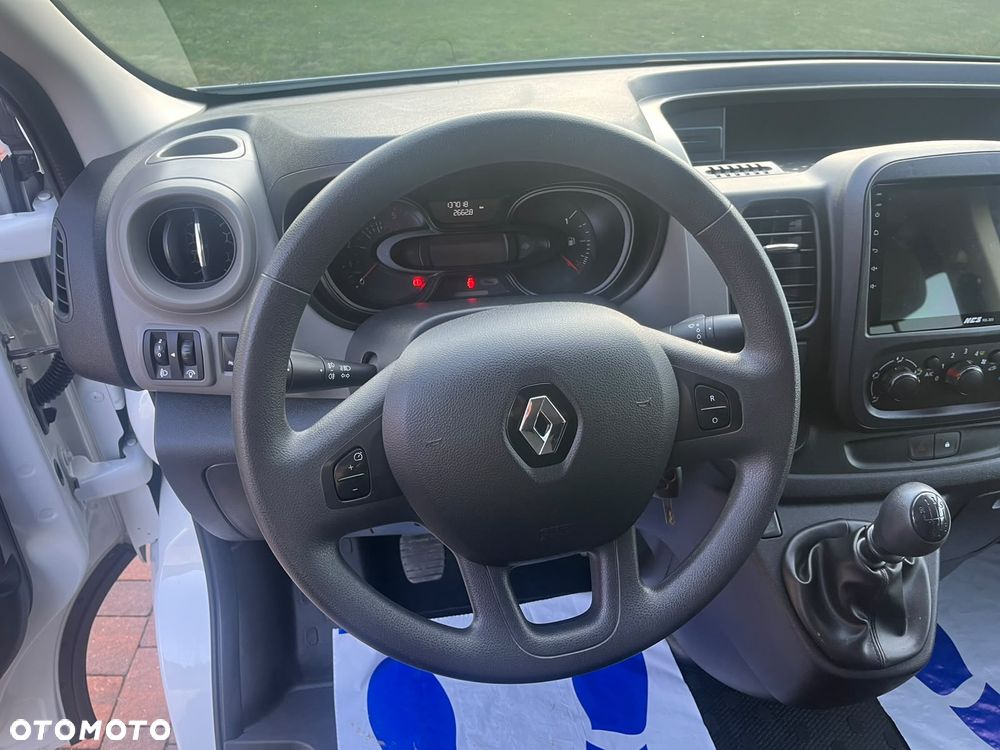 Renault Trafic - 16