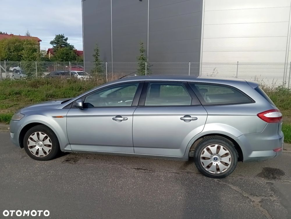 Ford Mondeo - 8