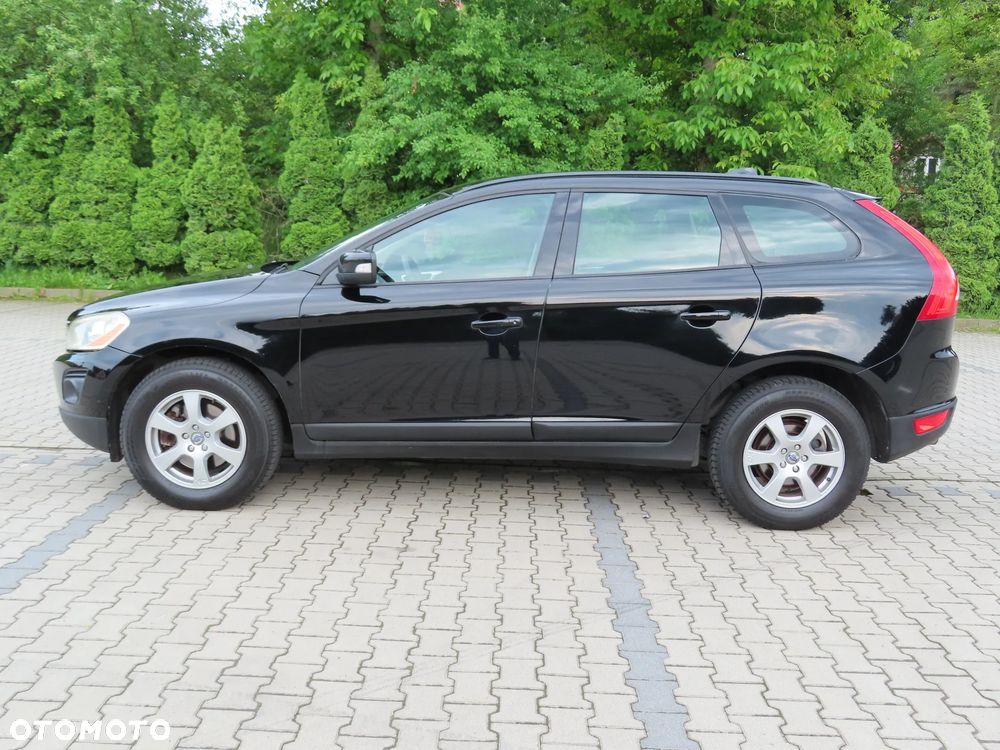 Volvo XC 60 2.4D Momentum - 8