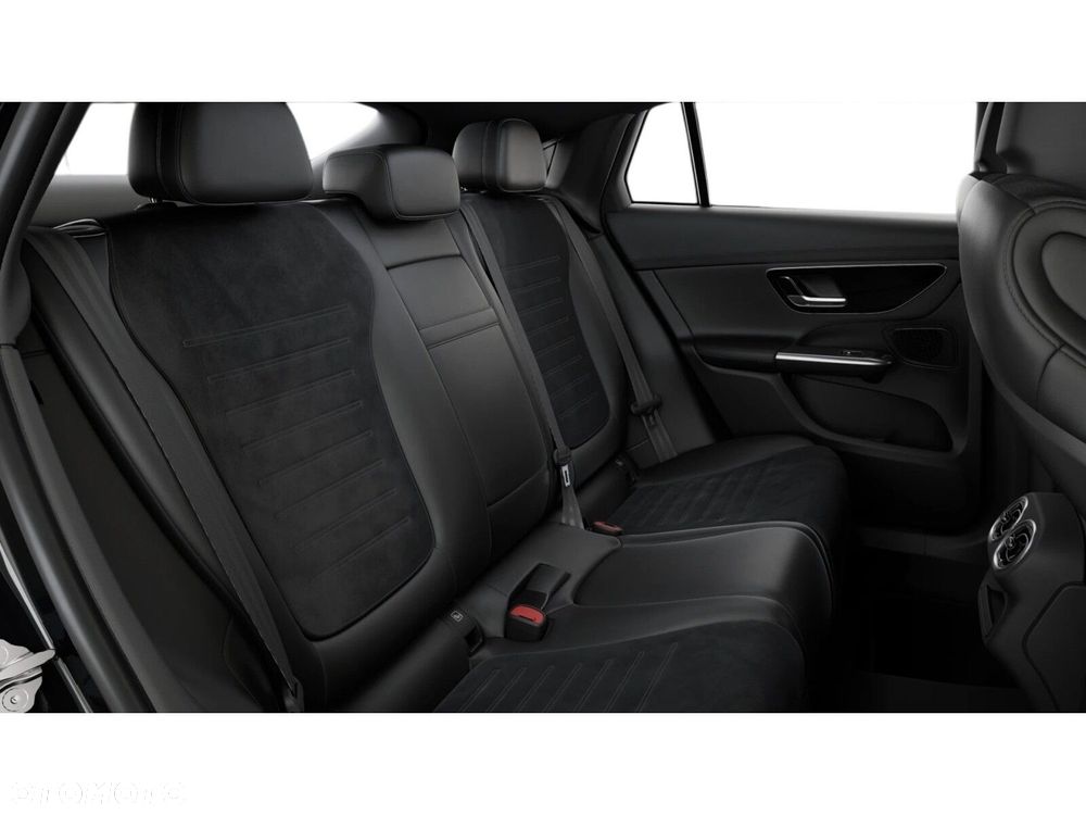 Mercedes-Benz GLC - 9