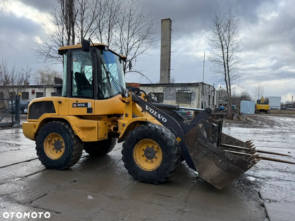 Volvo L 30 G - 11