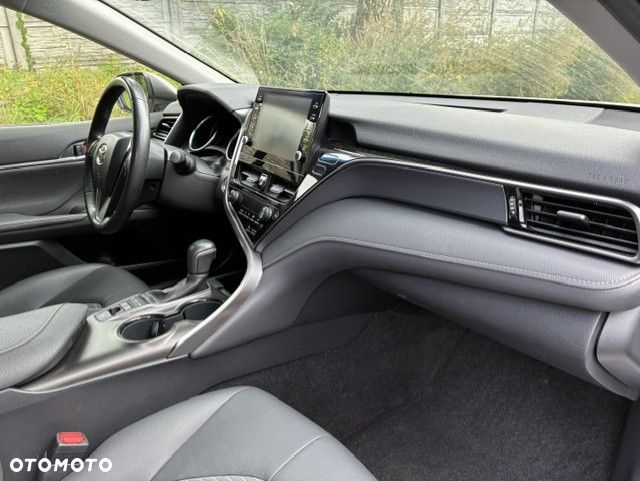 Toyota Camry 2.5 Hybrid Prestige CVT - 22