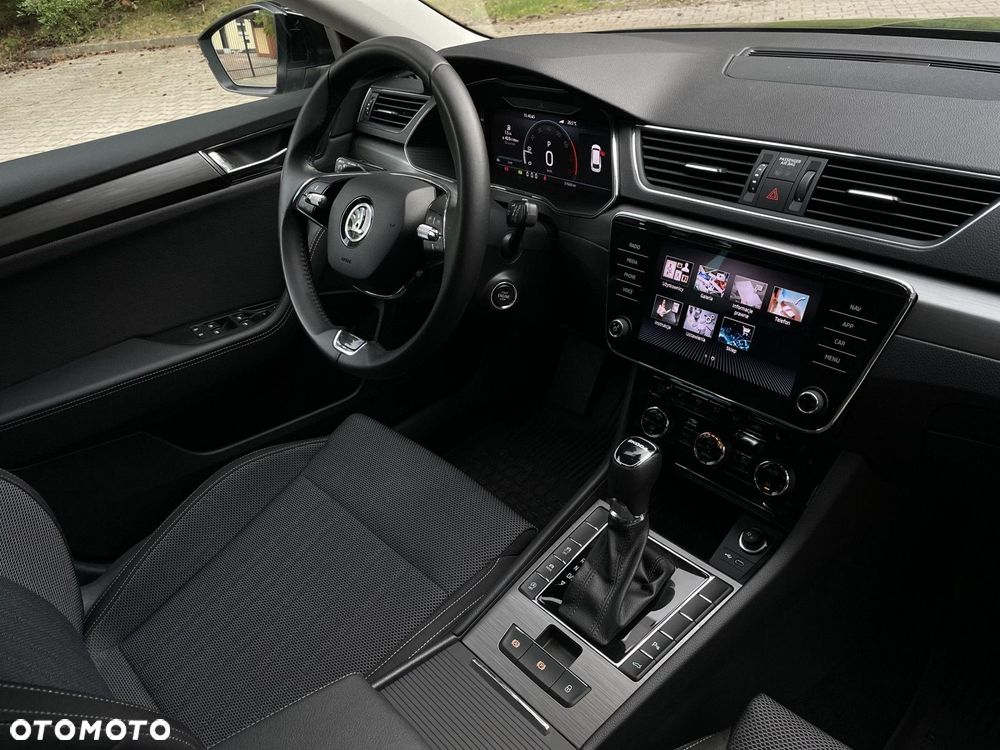 Skoda Superb 2.0 TSI Style DSG - 25