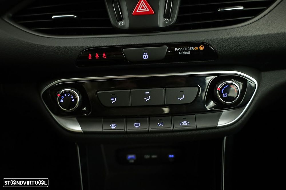 Hyundai i30 1.0 T-GDI Style Plus DCT - 13