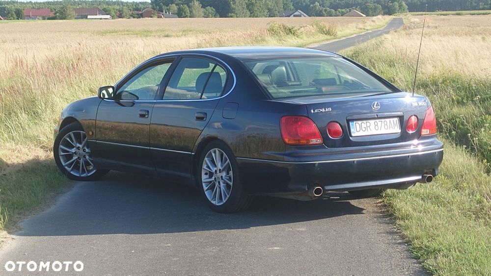 Lexus GS - 4