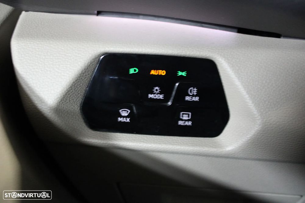 VW Multivan 2.0 TDI Life Longa DSG - 10