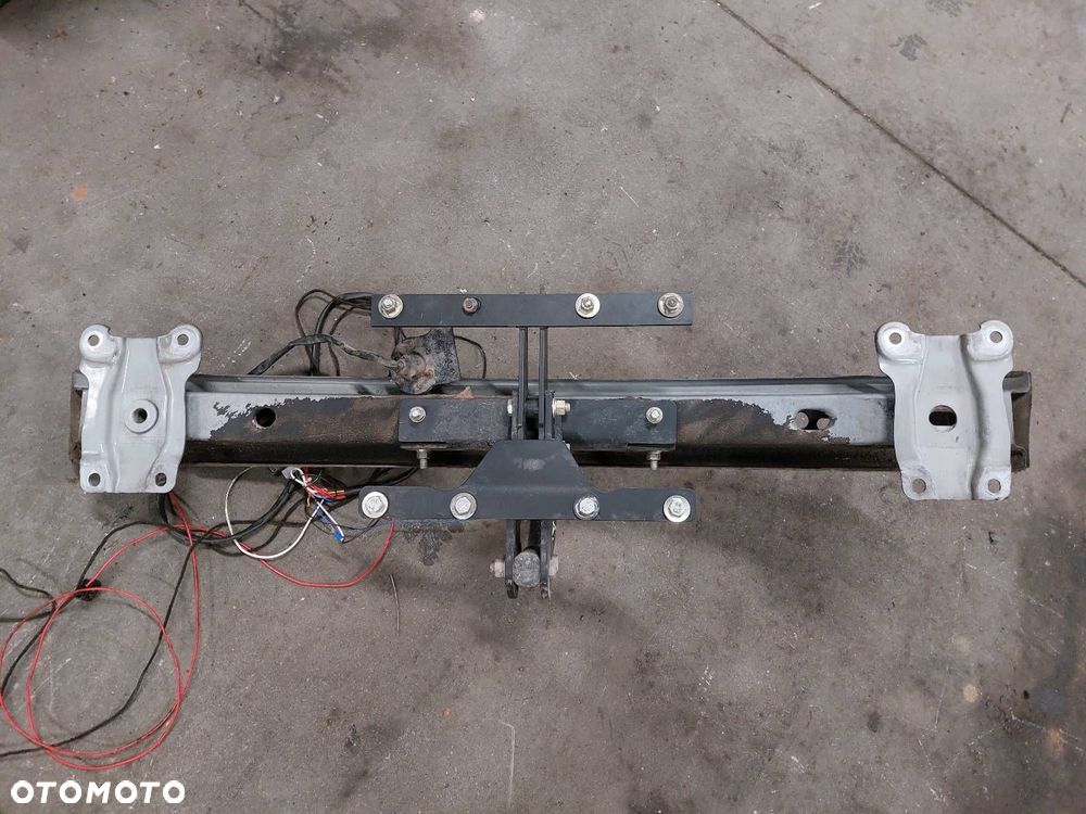 HAK HOLOWNICZY + TABLICZKA + WIĄZKA VOLVO C30 I - 5