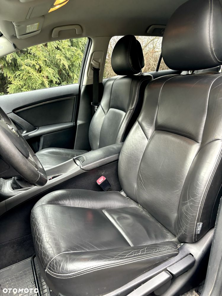 Toyota Avensis 2.2 D-CAT Sol plus NAVI - 11