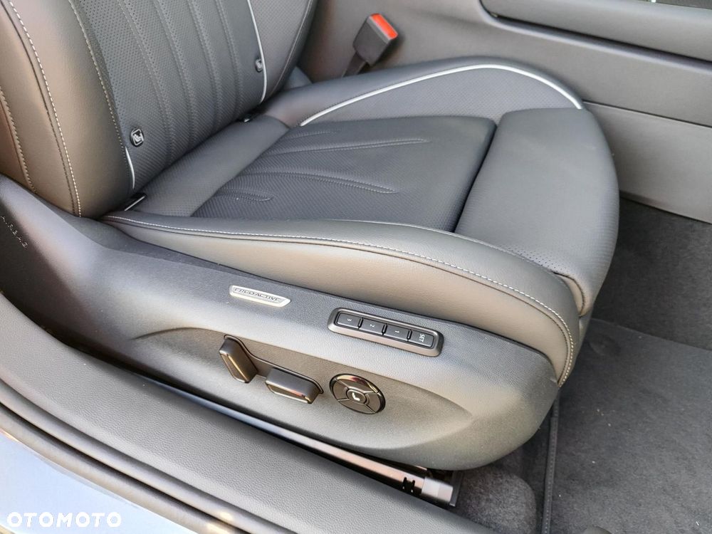 Volkswagen Passat - 25