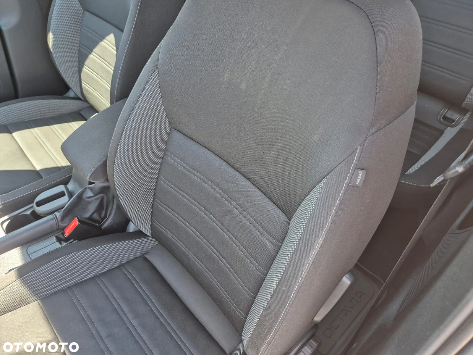 Skoda Octavia 1.6 TDI Ambition DSG - 8