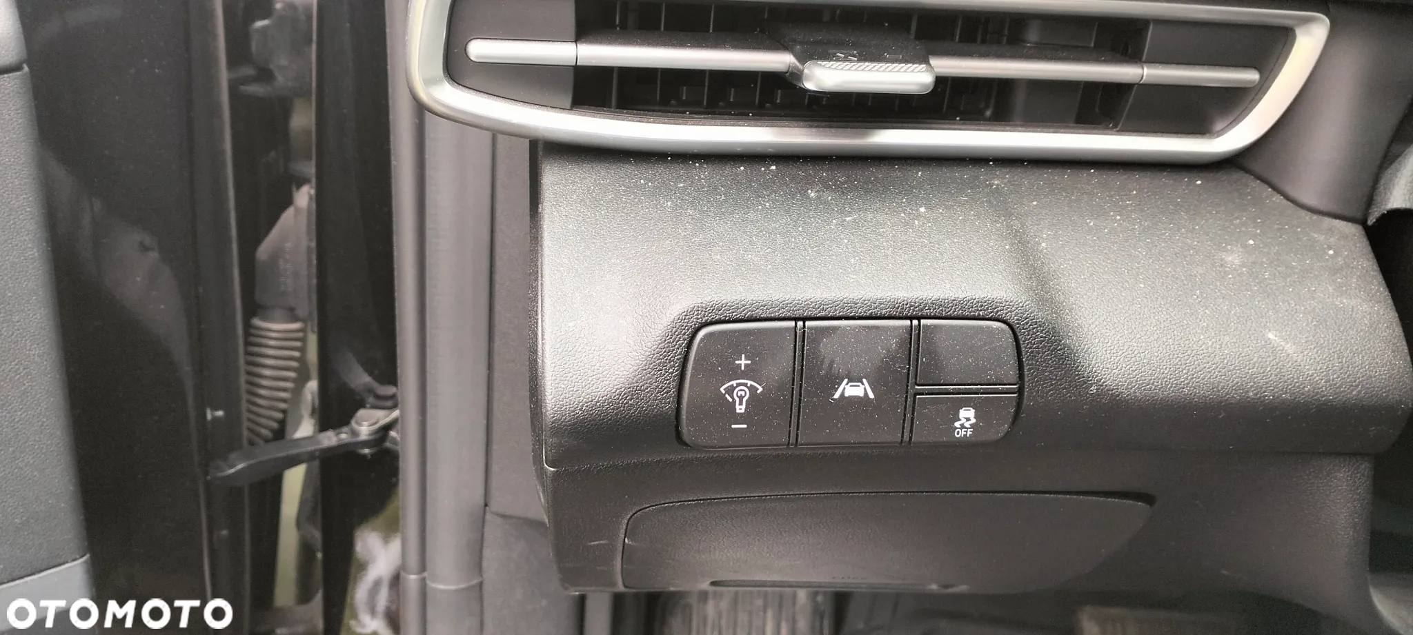 Hyundai Elantra - 10
