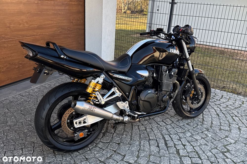 Yamaha XJR - 3
