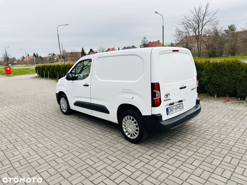 Toyota Proace City 1.5 D-4D  2,3t Active - 8