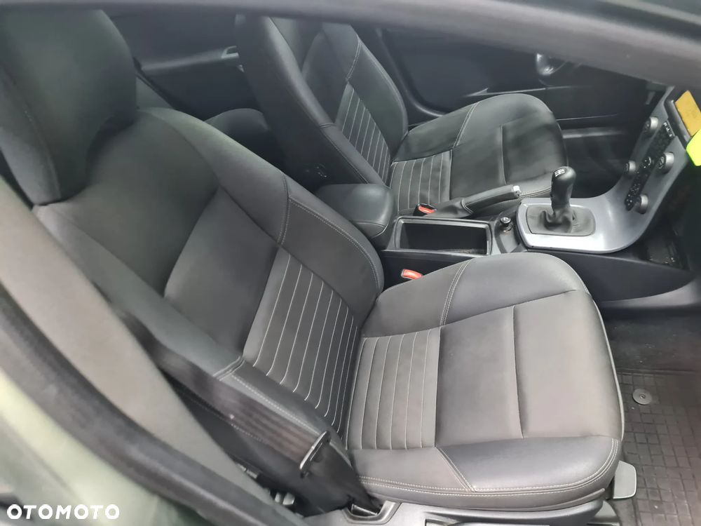 Volvo S40 2.0D Sport - 21