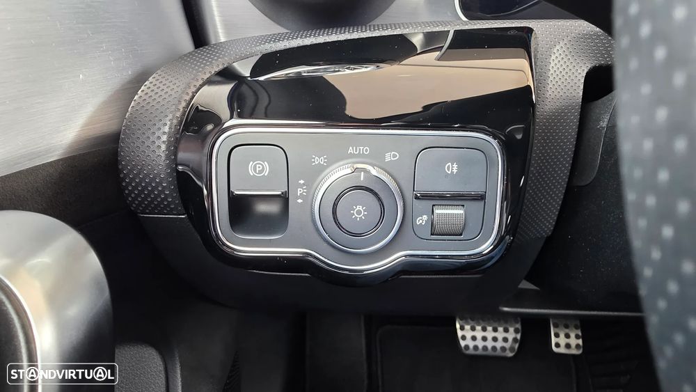 Mercedes-Benz A 180 d AMG Line Aut. - 26