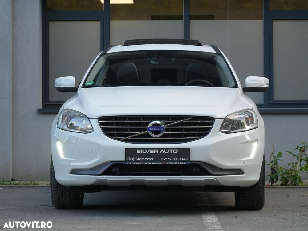 Volvo XC 60 D5 AWD Geartronic Summum - 12