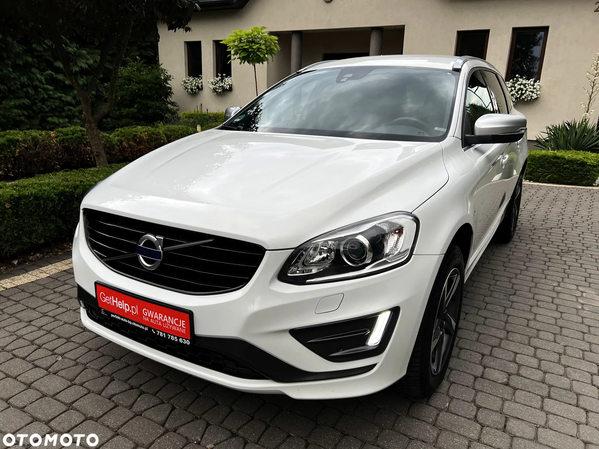 Volvo XC 60 D4 R-Design - 13