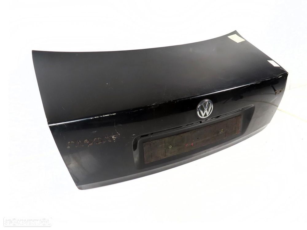 Tampa da mala Usado / Original VW PASSAT (3B3) 3B5827025AK - 3