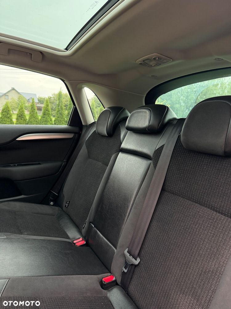 Citroën C4 2.0 HDi Exclusive - 16