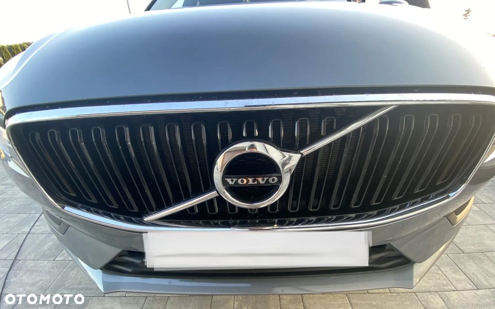 Volvo XC 60 T6 AWD Momentum - 4