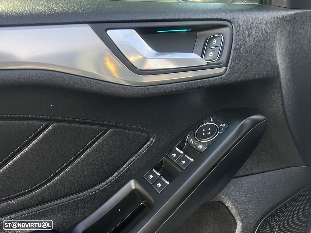 Ford Focus SW 1.0 EcoBoost ST-Line - 12