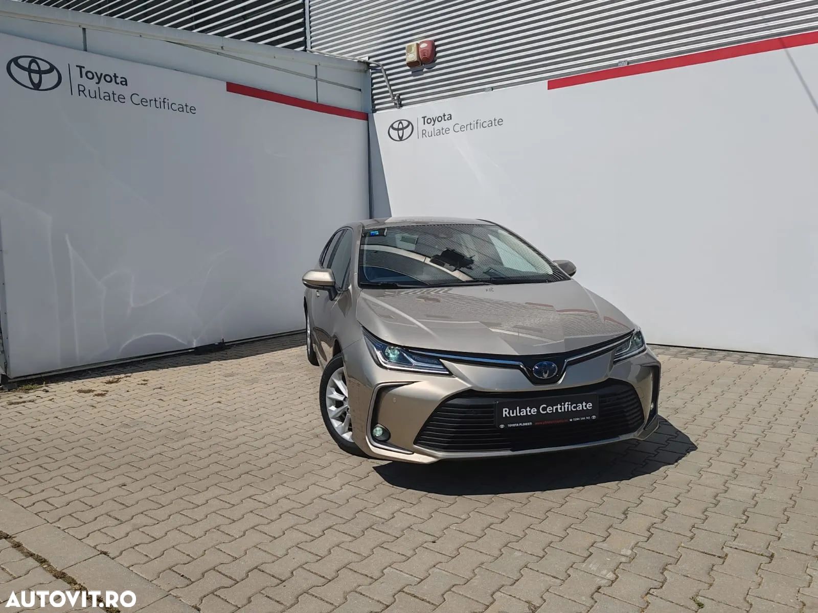 Toyota Corolla 1.8 HSD Dynamic - 1