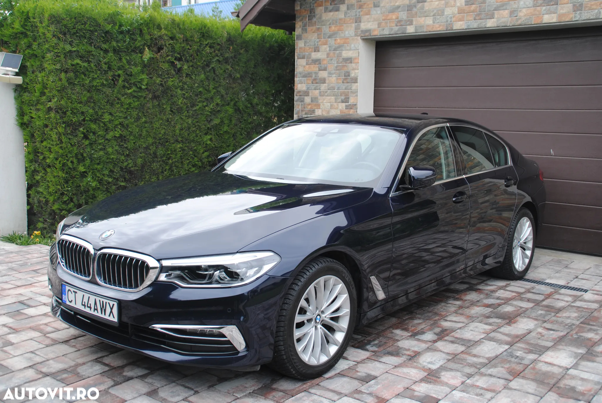 BMW Seria 5 520i AT - 9