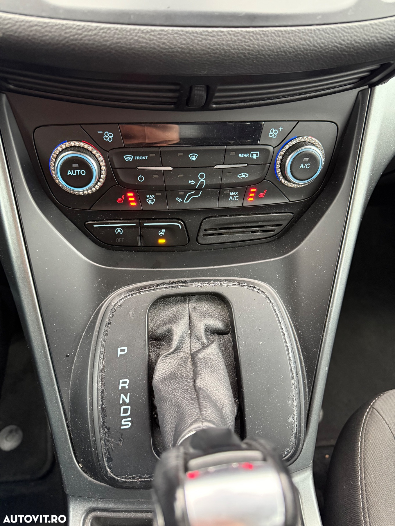 Ford Kuga 2.0 TDCi 4WD Powershift Titanium - 11