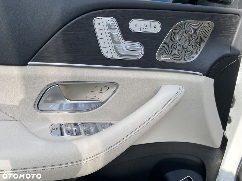 Mercedes-Benz GLS - 8