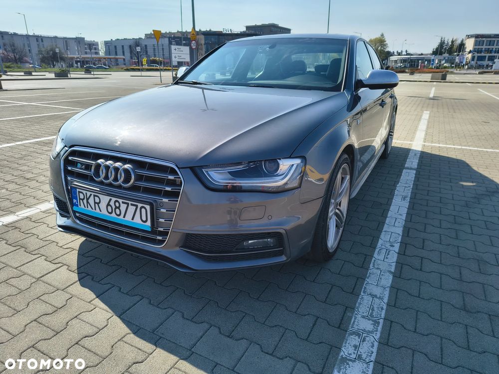 Audi A4 Limousine 3.0 TFSI Quattro S tronic - 1