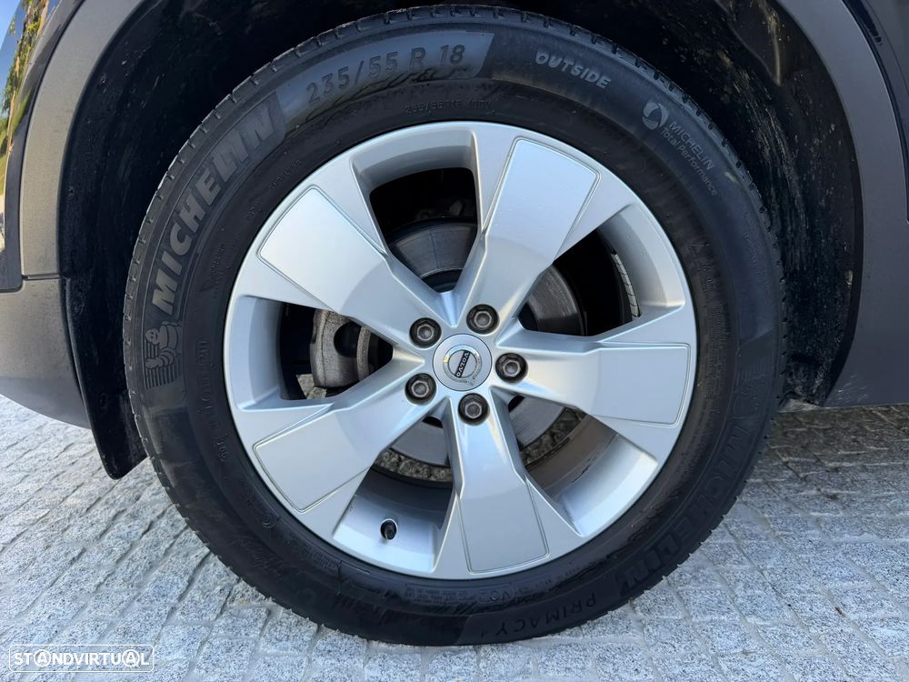 Volvo XC 40 T3 Momentum - 24