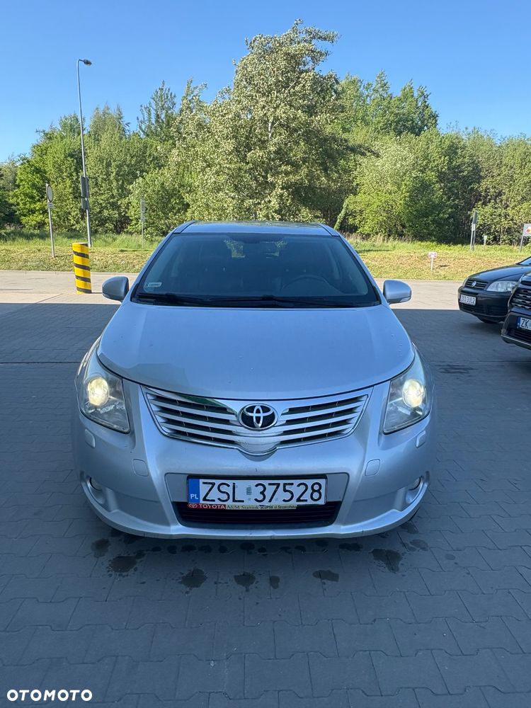Toyota Avensis 2.2 D-CAT Premium - 4
