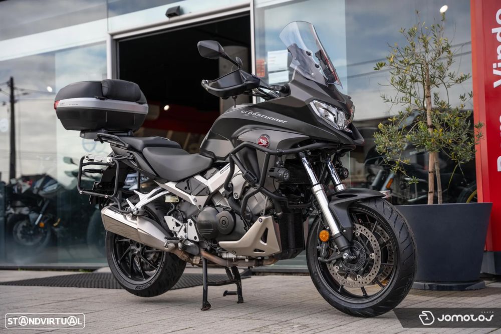 Honda VFR 800 X Crossrunner - 1