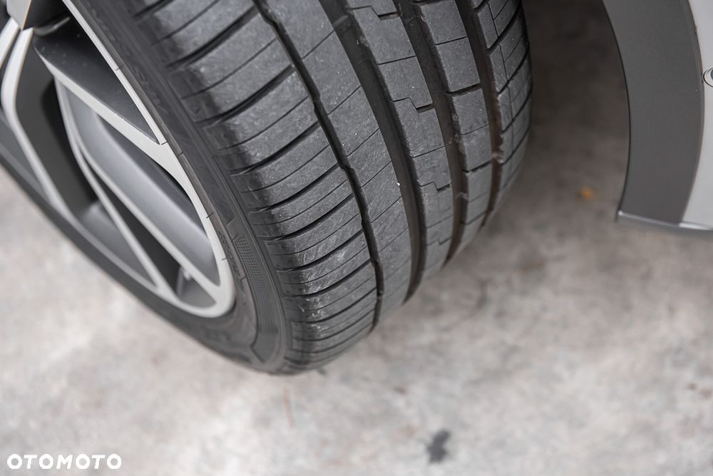 Jaguar F-Pace 5.0 V8 P550 AWD SVR - 40