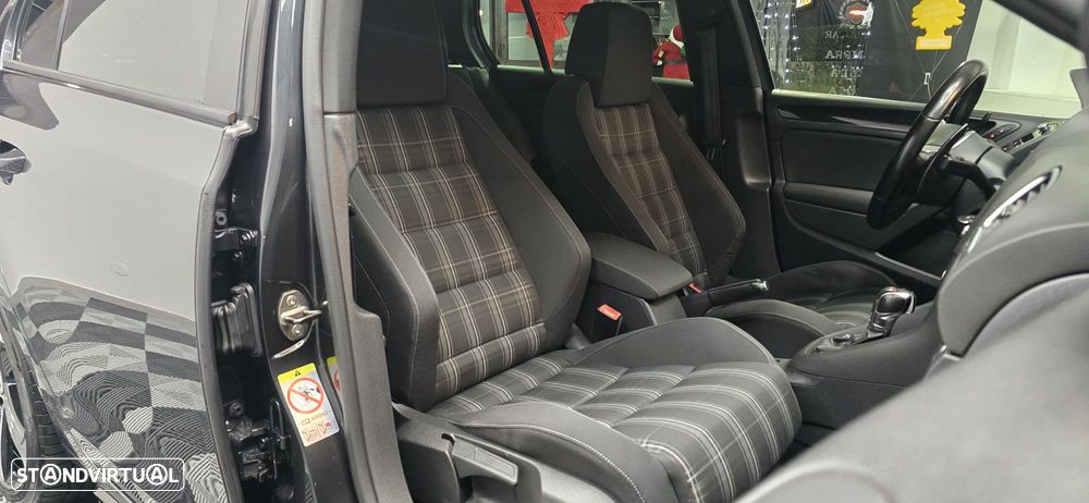 VW Golf 2.0 TDI DPF DSG GTD - 43