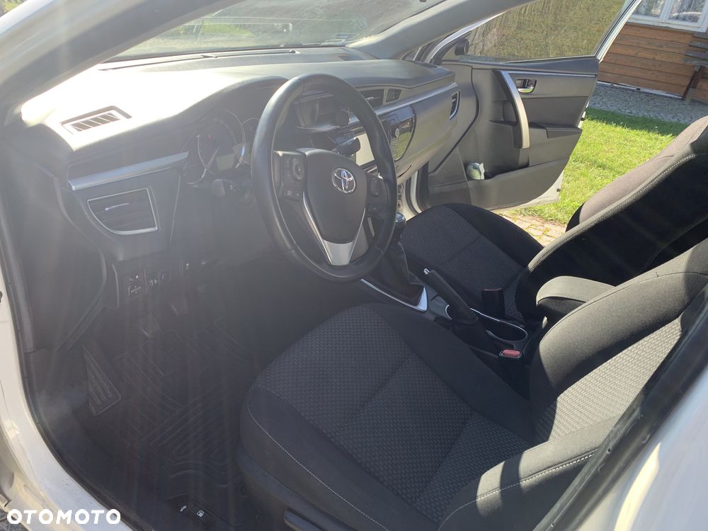 Toyota Corolla 1.4 D-4D Premium - 10