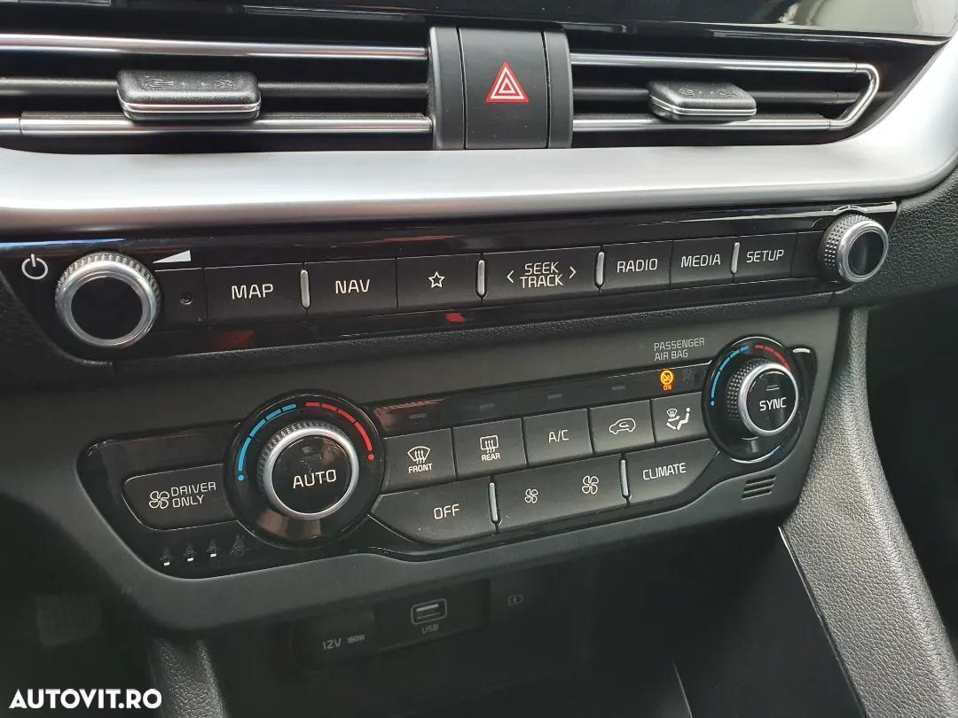 Kia Niro 1.6 GDI 6DCT PHEV Comfort - 24