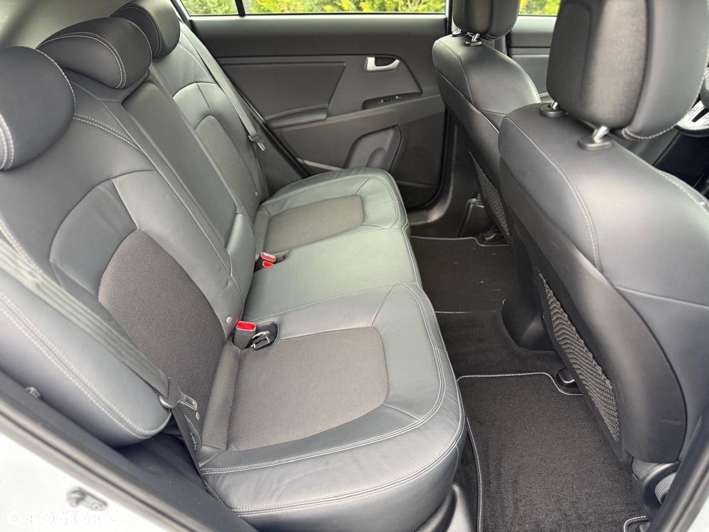 Kia Sportage 2.0 CRDI 2WD Spirit - 14