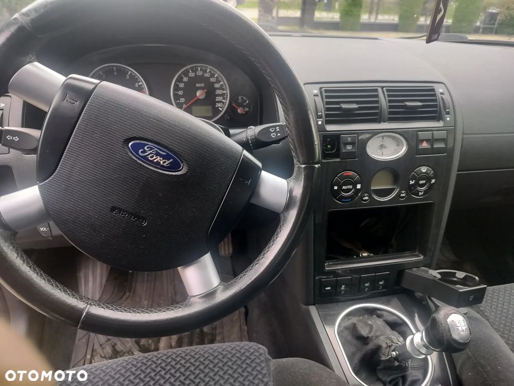 Ford Mondeo - 6