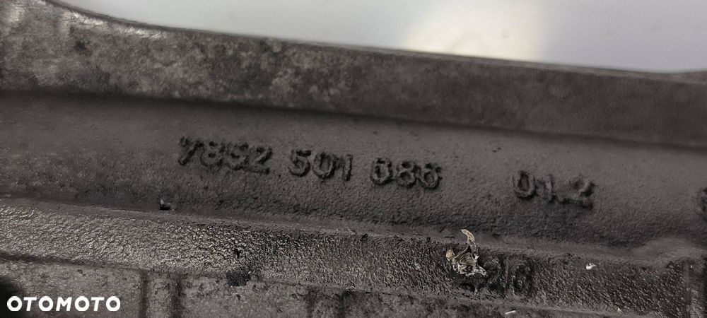 MAGLOWNICA LAND ROVER RANGE ROVER VOGUE L322 - 8