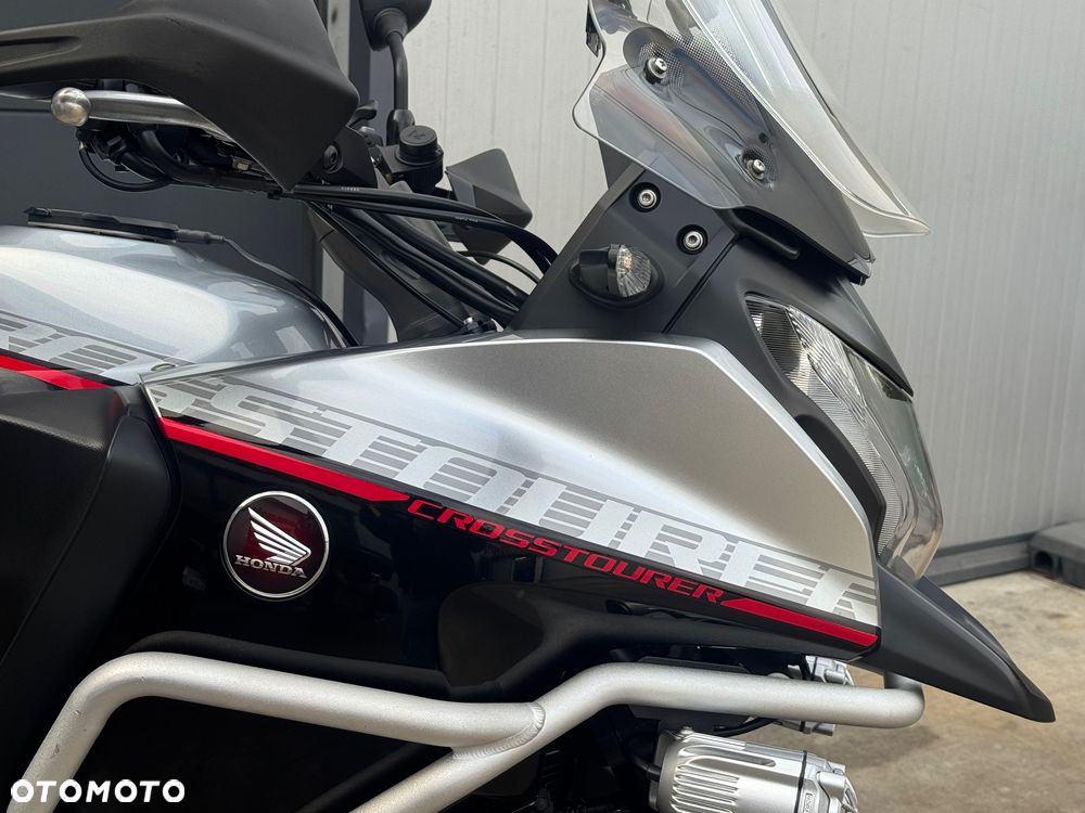 Honda VFR - 24