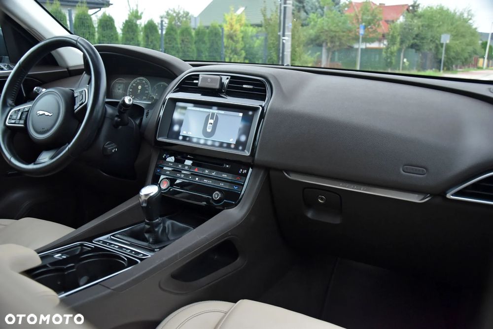 Jaguar F-Pace 2.0 i4D AWD R-Sport - 20