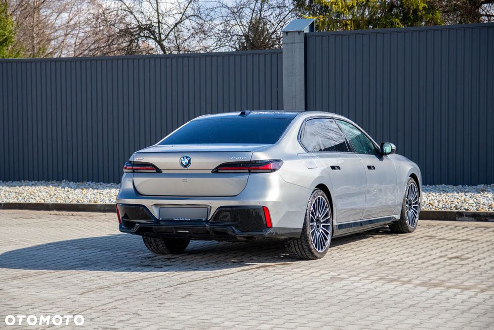 BMW Seria 7 - 7