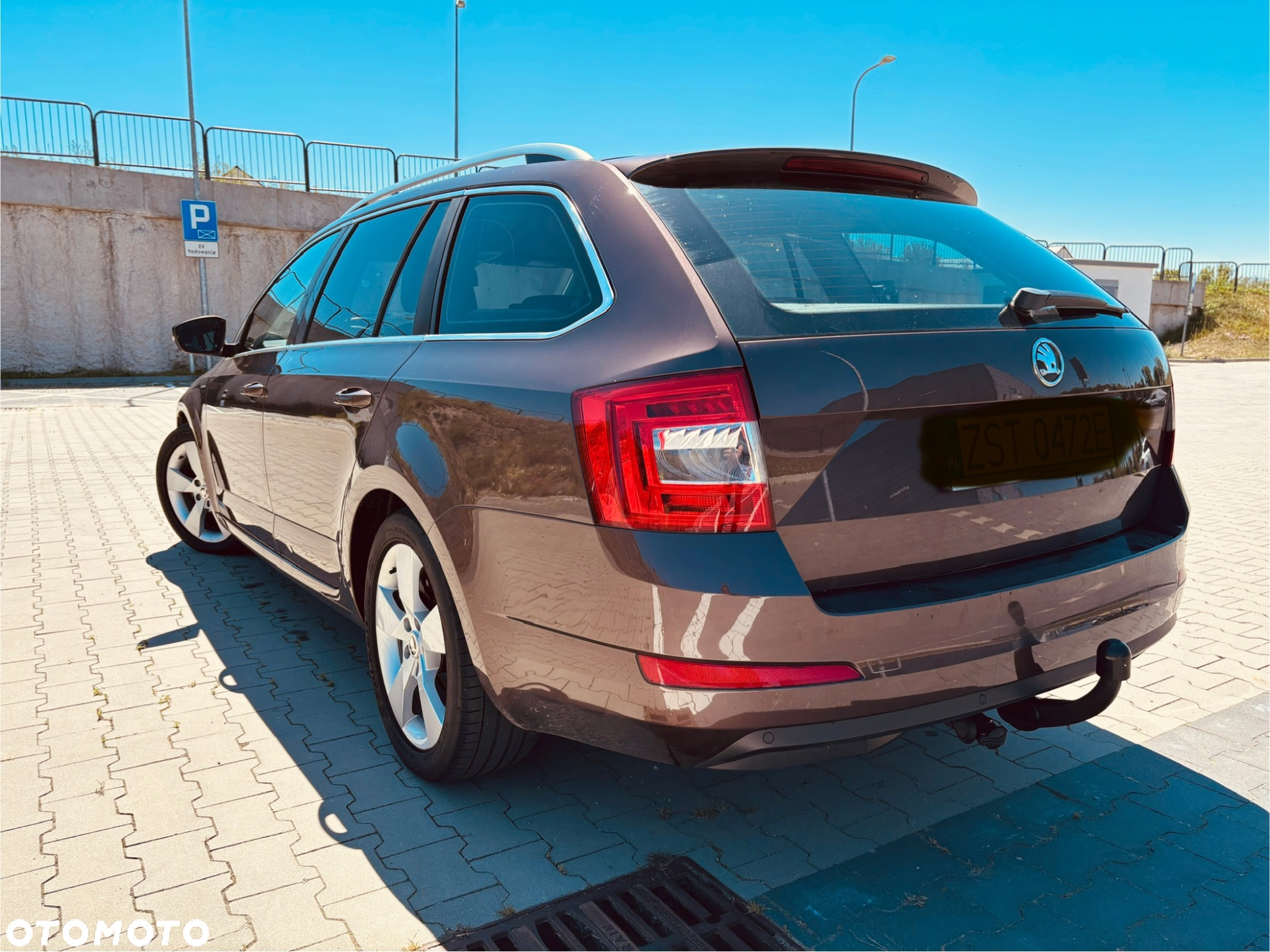 Skoda Octavia 2.0 TDI Edition DSG - 4